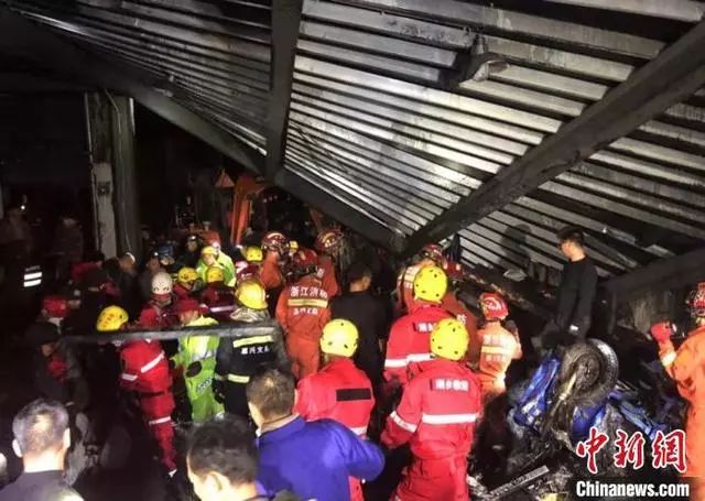 已致9人死亡! 幸存者：“人没了，就像一场爆炸” 厂房如“多米诺骨牌”倒塌