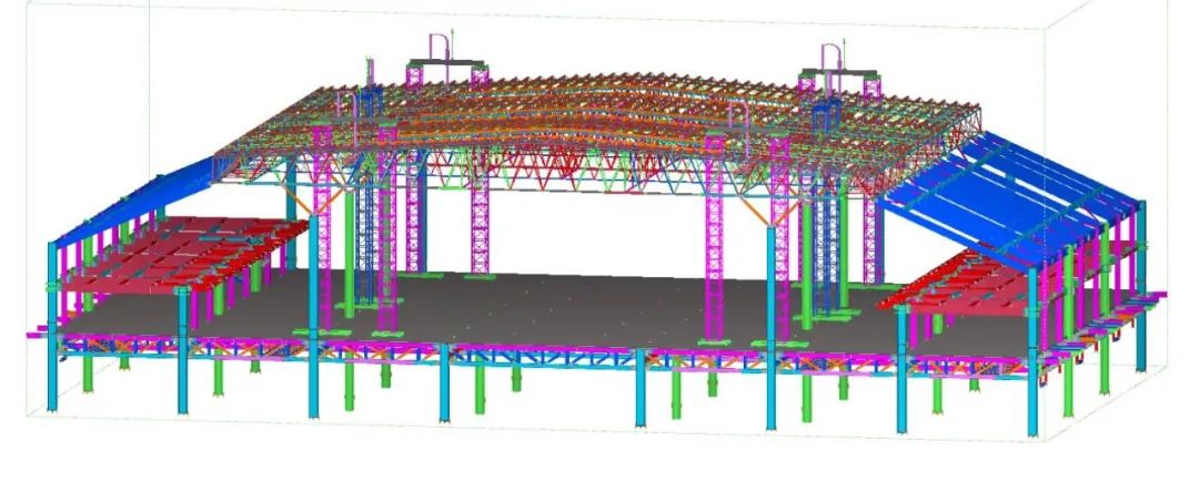 贵安站扩建项目高架站房钢结构首件吊装成功